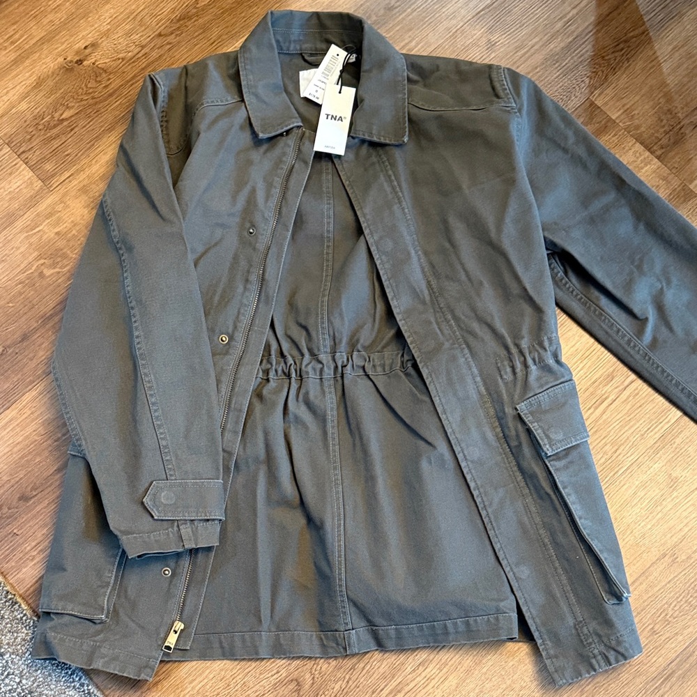 Aritzia olive green Women's field Jacket. New